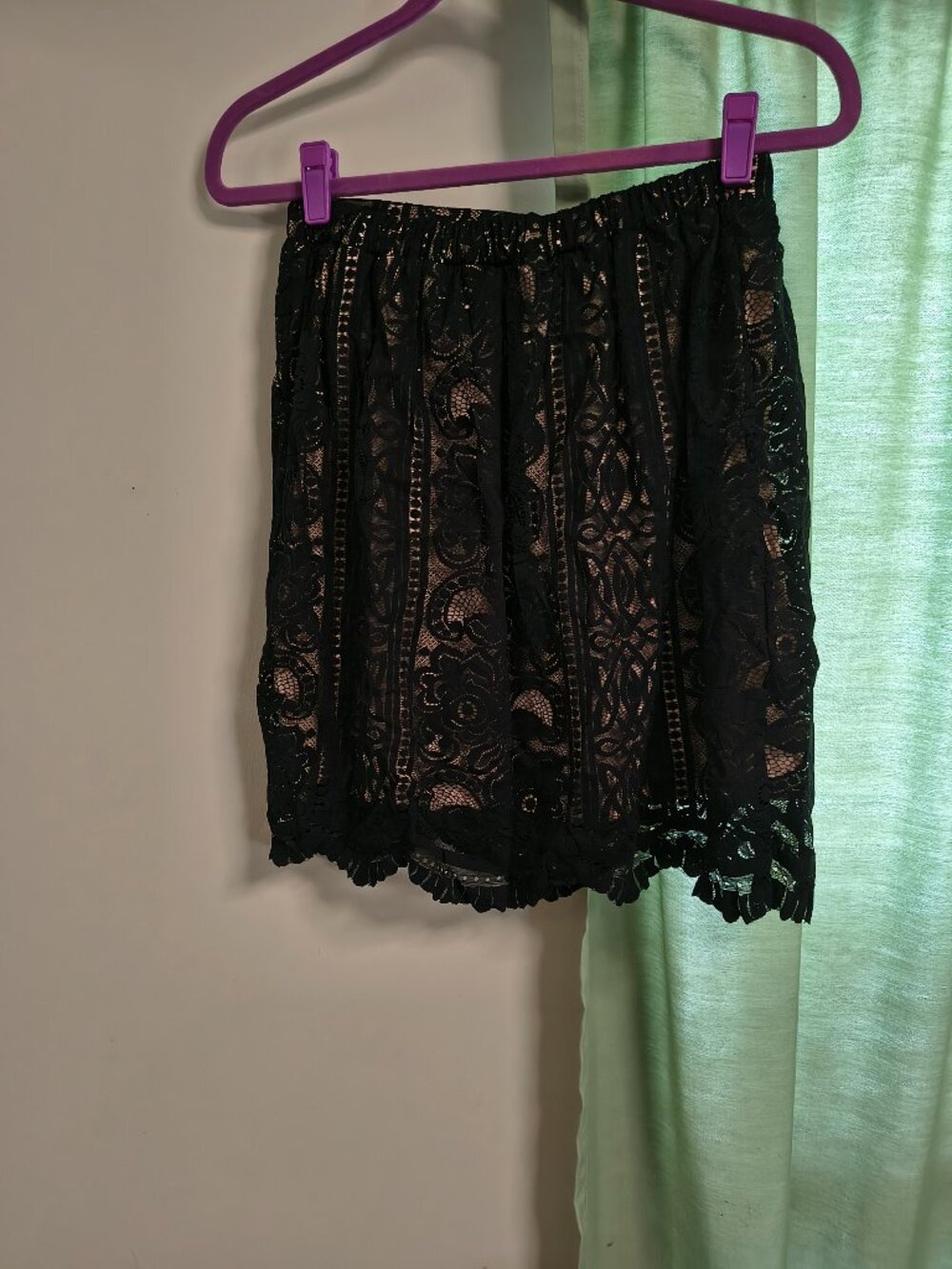 Black and tan lace skirt